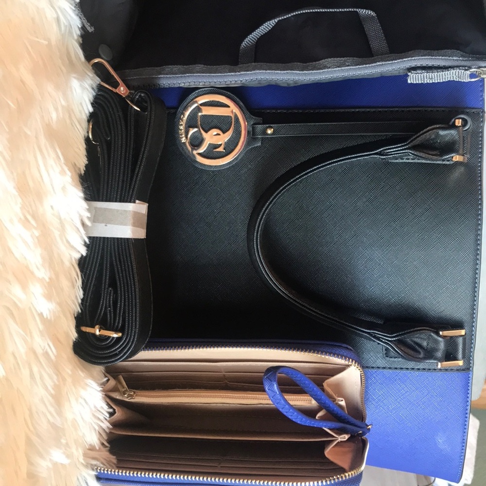 Dasein Saffiano Faux Leather Med Satchel w/wallet - Picture 5 of 8